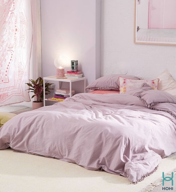 phòng ngủ không giường màu tím đơn giản