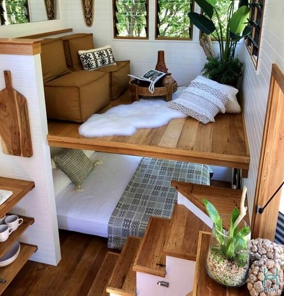 decor phòng ngủ diện tích nhỏ màu trắng, gỗ đơn giản