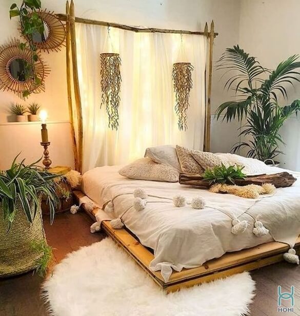 decor phòng ngủ phong cách bohemian với nhiều cây xanh mang hơi hướng phóng khoáng.