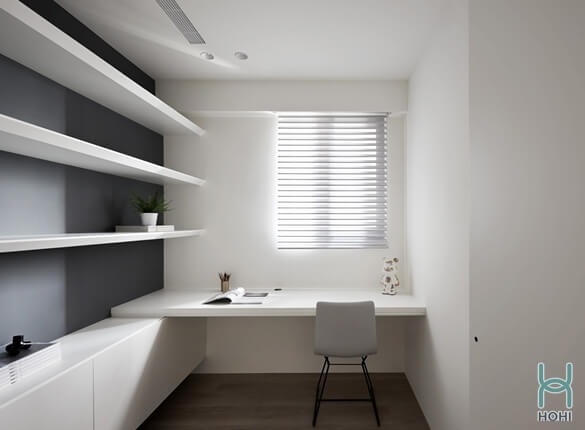 thiết kế phòng làm việc phong cách minimalist đơn giản màu trắng đen bằng gỗ công nghiệp.