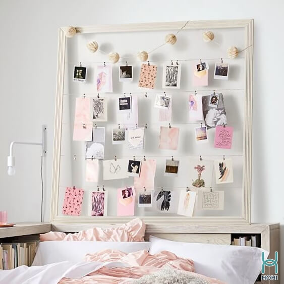 trang trí ảnh treo tường bằng dây thừng cho phòng ngủ màu trắng.